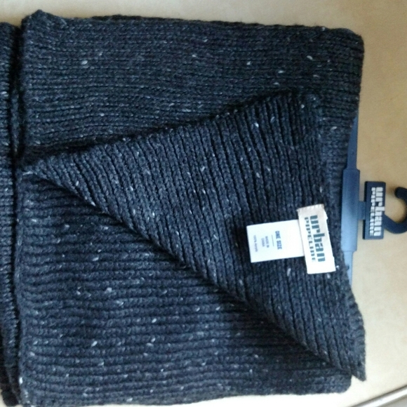 Urban Pipeline black Warm Scarf New! - Picture 3 of 4